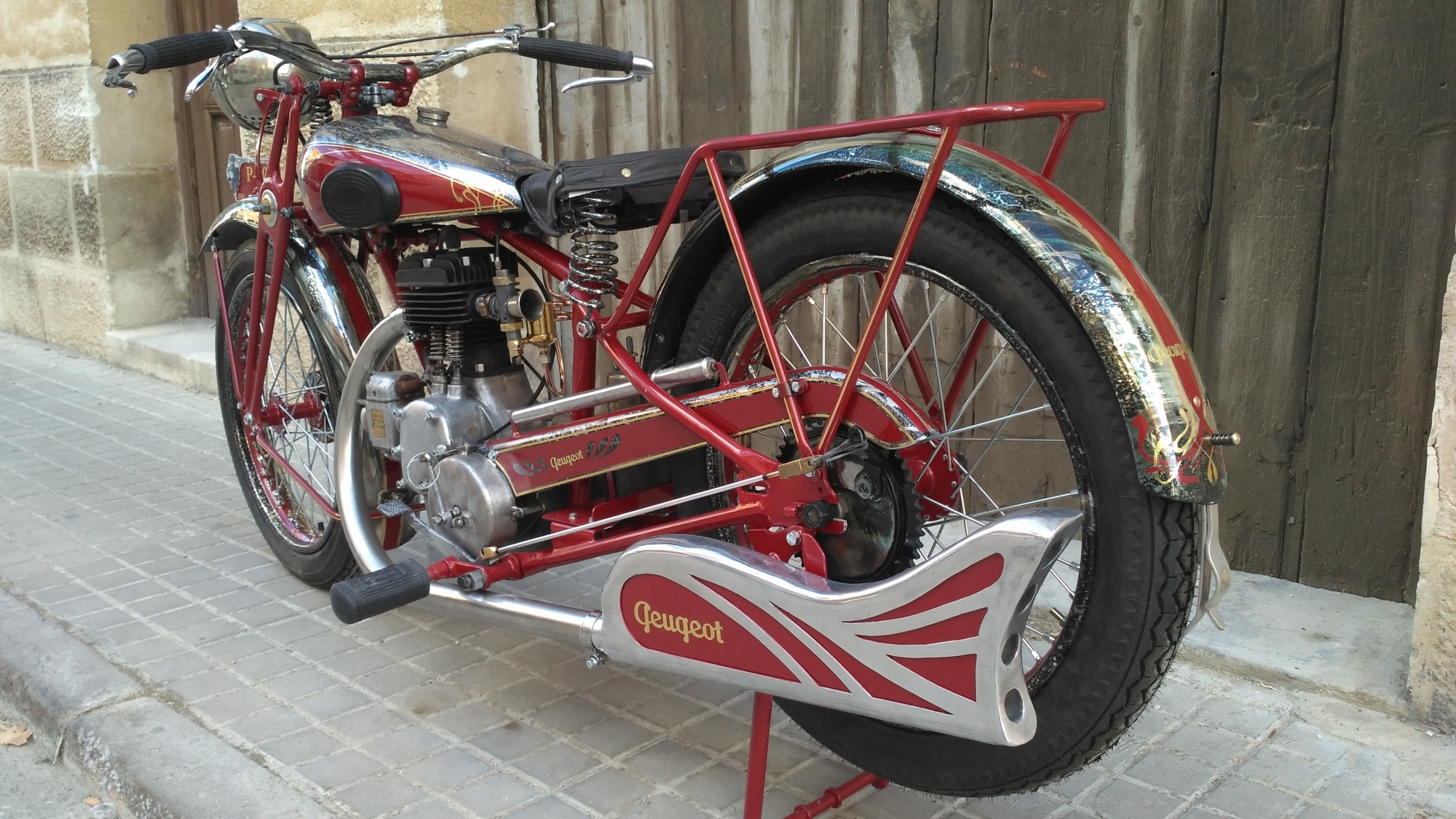 Moto Peugeot P209