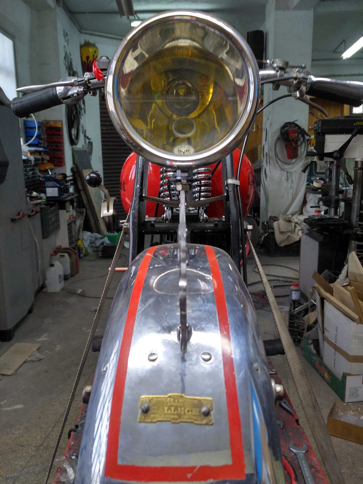 Faro Peugeot P110